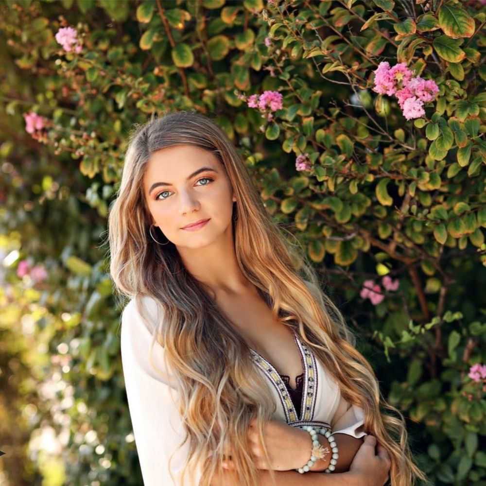 Meet your Posher, Alyssa